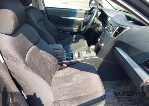 2011 Subaru Legacy 2.5I Premium из США, поврежденный, VIN 4S3BMBB61B3225135